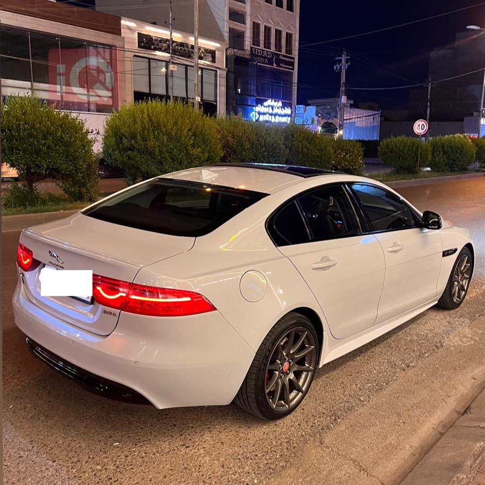 جاكوار XE